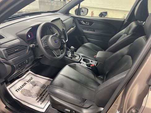 Used 2025 Subaru Forester Limited image 8