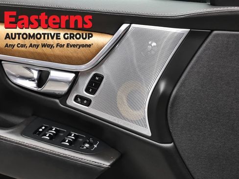 Used 2018 Volvo S90 T6 Inscription w/ Convenience Package AWD/4WD image 21