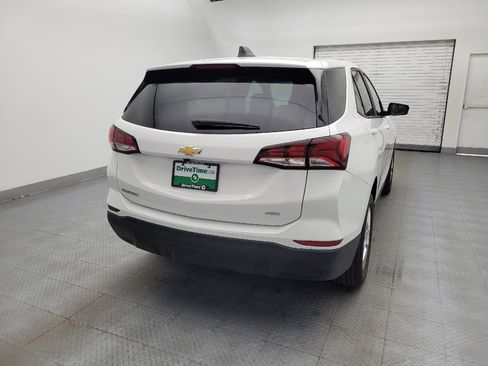 Used 2024 Chevrolet Equinox LS AWD/4WD image 7