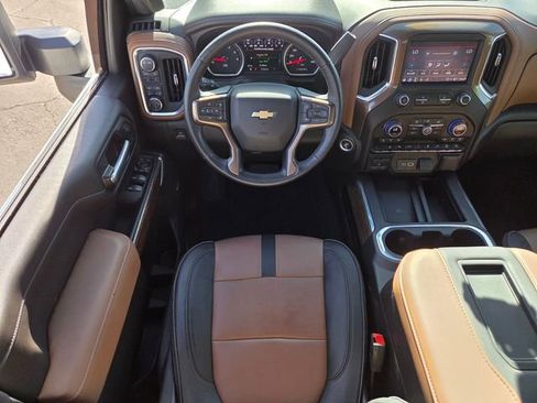 Used 2022 Chevrolet Silverado 2500 High Country w/ LPO, Dark Essentials Package AWD/4WD image 12