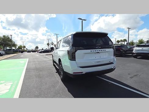 New 2026 Chevrolet Suburban LT w/ Comfort Package RWD image 20
