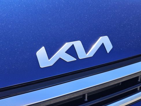 New 2026 Kia K4 EX image 3