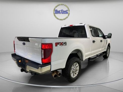 Used 2021 Ford F250 XLT w/ FX4 Off-Road Package AWD/4WD image 4