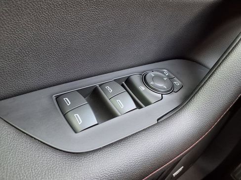 Used 2023 Chevrolet Blazer RS w/ Enhanced Convenience Package image 27