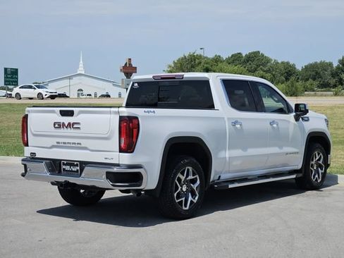 Used 2023 GMC Sierra 1500 SLT w/ SLT Premium Plus Package AWD/4WD image 7