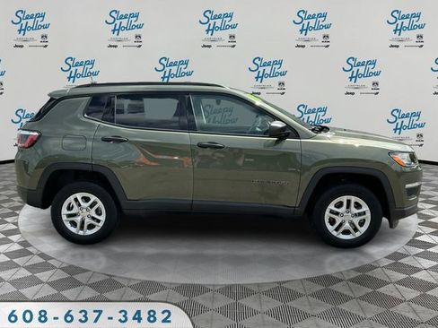 Used 2018 Jeep Compass Sport w/ Cold Weather Group AWD/4WD image 4