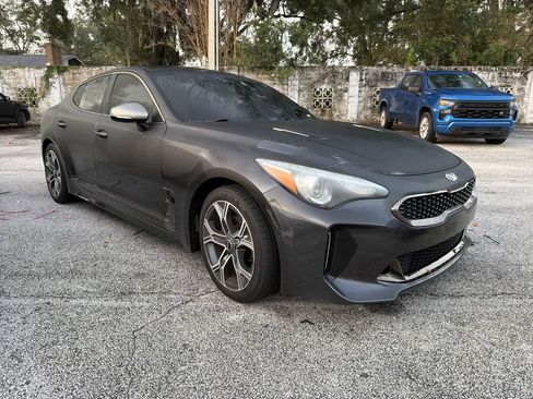 Used 2021 Kia Stinger GT-Line w/ Sun & Sound Package RWD image 2