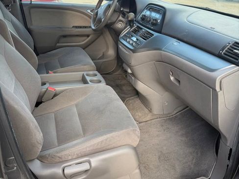 Used 2010 Honda Odyssey EX image 19