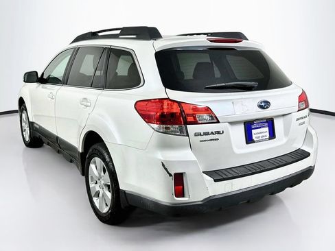 Used 2011 Subaru Outback 2.5i Premium w/ All-Weather Pkg AWD/4WD image 6