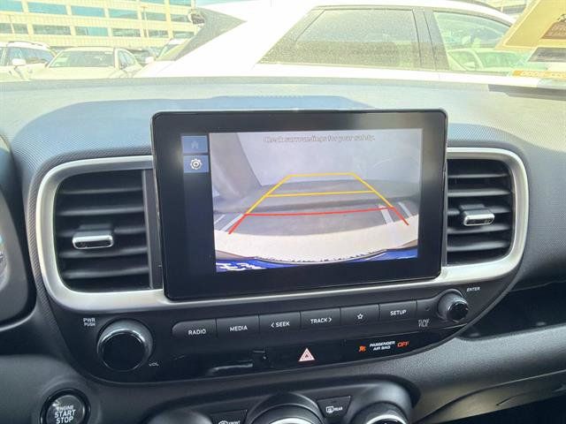 Used 2026 Hyundai Venue SEL FWD image 32