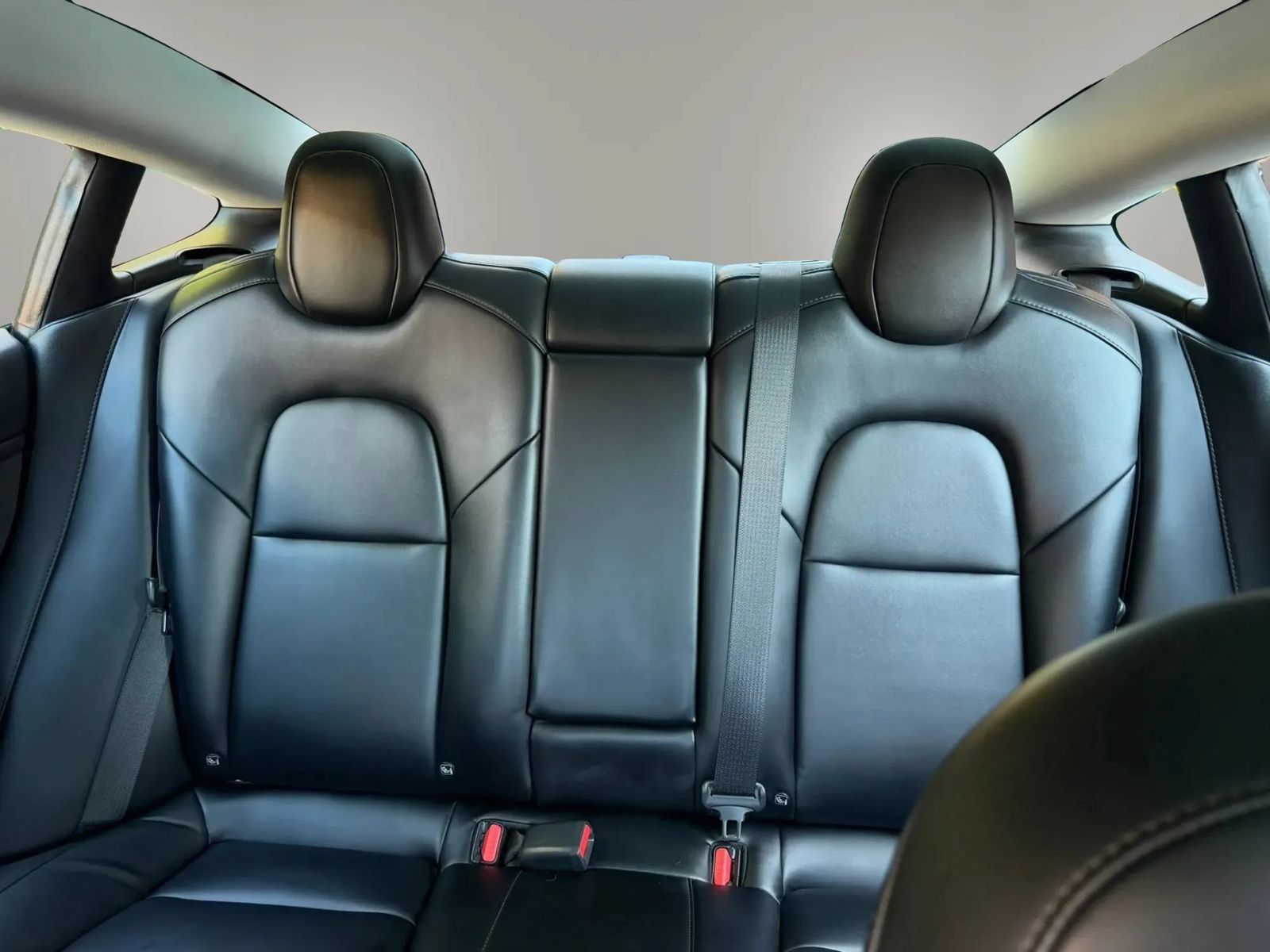 Used 2021 Tesla Model 3 Standard Range Plus RWD image 17