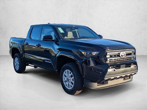 Certified 2025 Toyota Tacoma SR5 AWD/4WD image 6