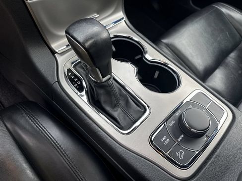 Used 2021 Jeep Grand Cherokee Limited w/ Premium Lighting Group AWD/4WD image 20