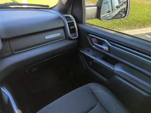 Used 2025 RAM 1500 Big Horn AWD/4WD image 16