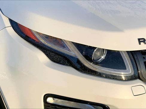 Used 2018 Land Rover Range Rover Evoque Landmark Edition image 25