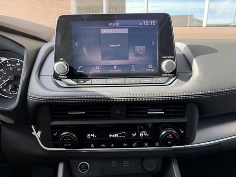 Used 2023 Nissan Rogue SV w/ SV Premium B Package image 22