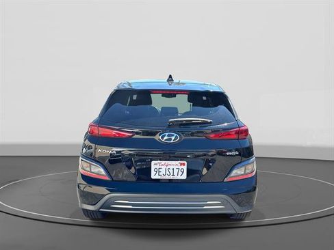Used 2023 Hyundai Kona SE w/ Cargo Package FWD image 5