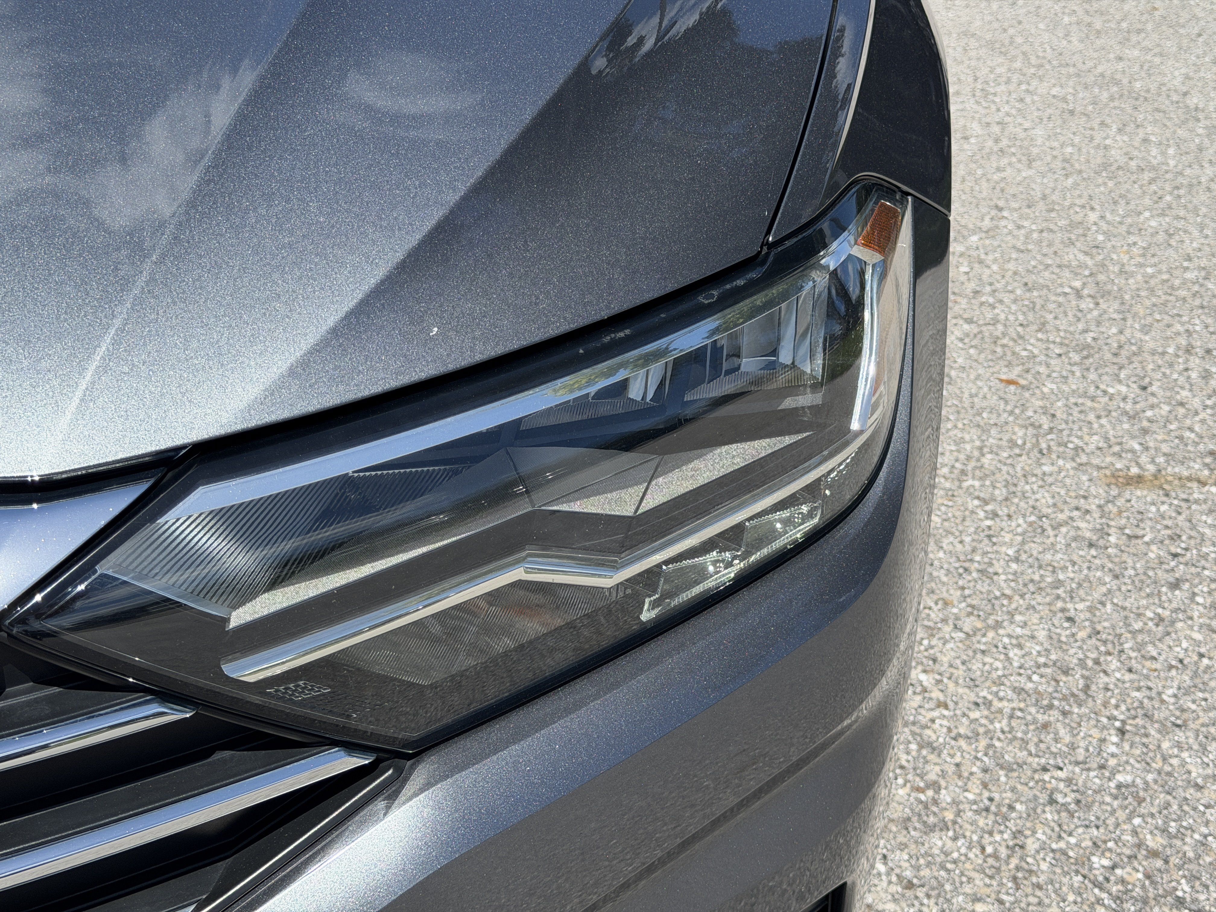 Used 2019 Volkswagen Jetta SE w/ Cold Weather Package FWD image 9