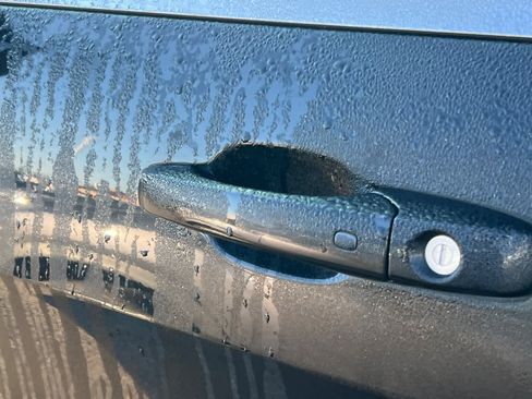 Used 2017 Jeep Grand Cherokee Laredo w/ Quick Order Package 2BE image 16