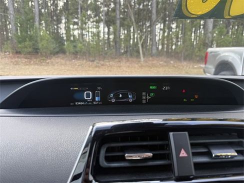 Used 2016 Toyota Prius Four w/ Advanced Technology Package image 44