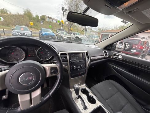 Used 2013 Jeep Grand Cherokee Laredo image 13