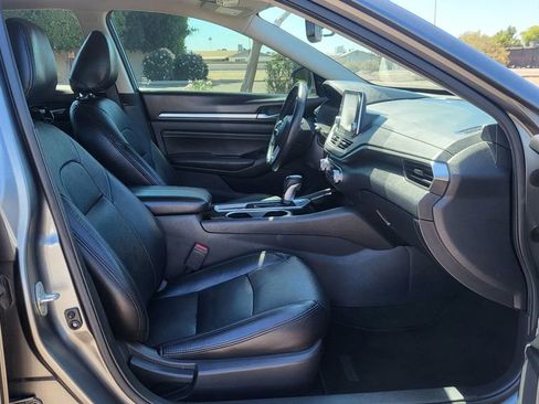 Used 2020 Nissan Altima 2.5 SV FWD image 17