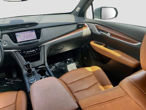 Used 2025 Cadillac XT5 Premium Luxury w/ Technology Package FWD image 25