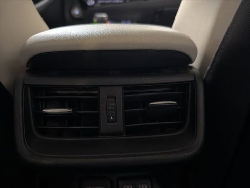 Used 2024 Lexus ES 350 w/ Premium Package image 32