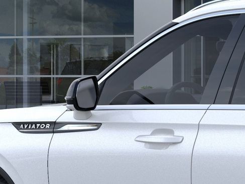 New 2026 Lincoln Aviator AWD image 20