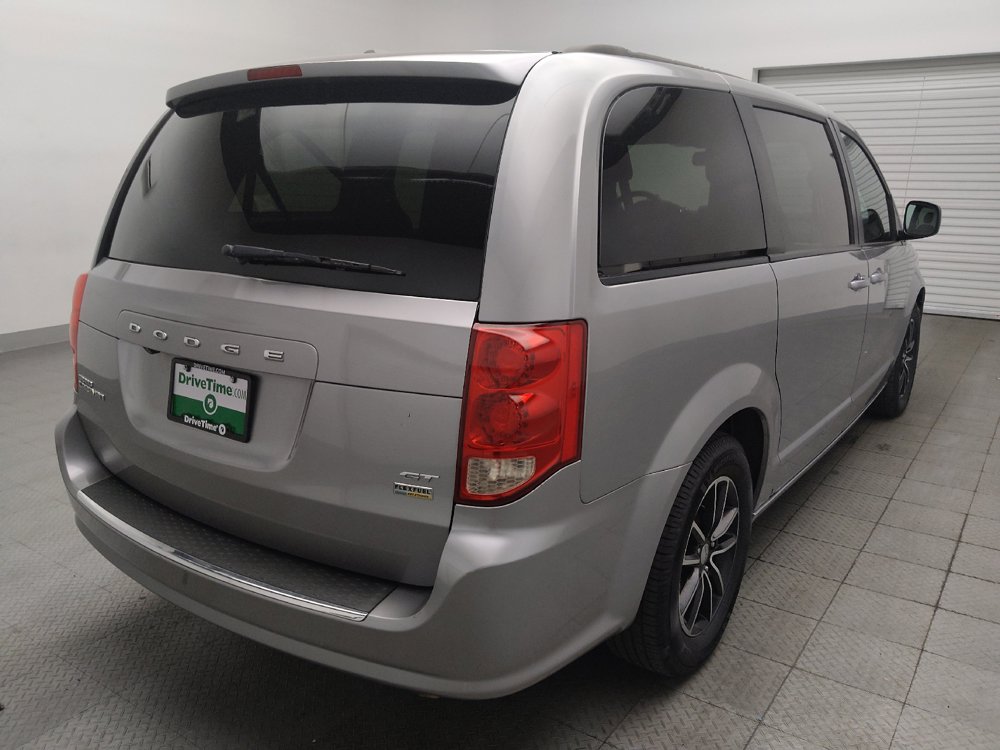 Used 2018 Dodge Grand Caravan GT FWD image 9