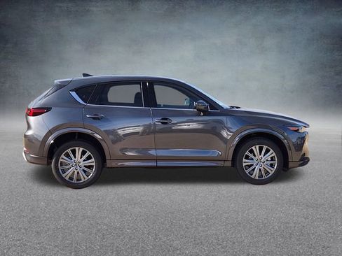 New 2025 MAZDA CX-5 Signature image 8