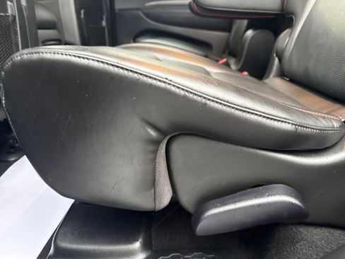 Certified 2023 Dodge Durango R/T image 36