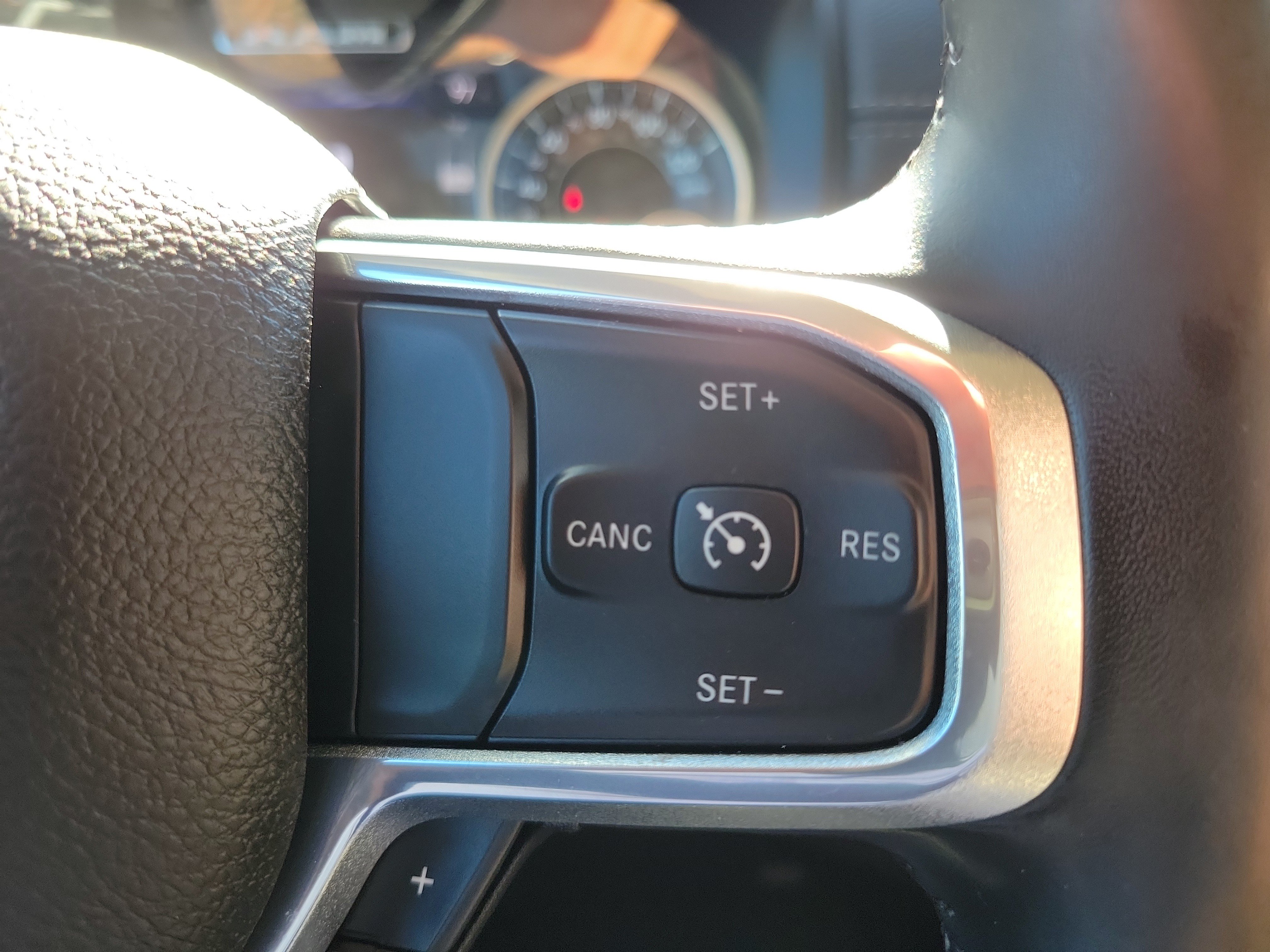 Used 2022 RAM 1500 Laramie w/ Trailer Tow Group AWD/4WD image 18