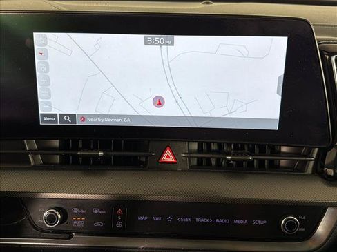 Used 2023 Kia Sportage SX FWD image 3