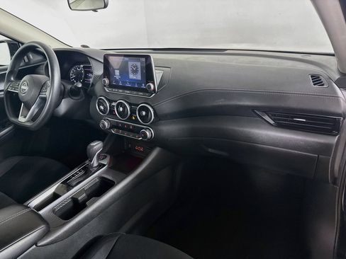 Used 2024 Nissan Sentra SV FWD image 34