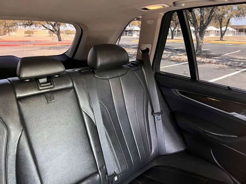 Used 2015 BMW X5 xDrive50i image 38