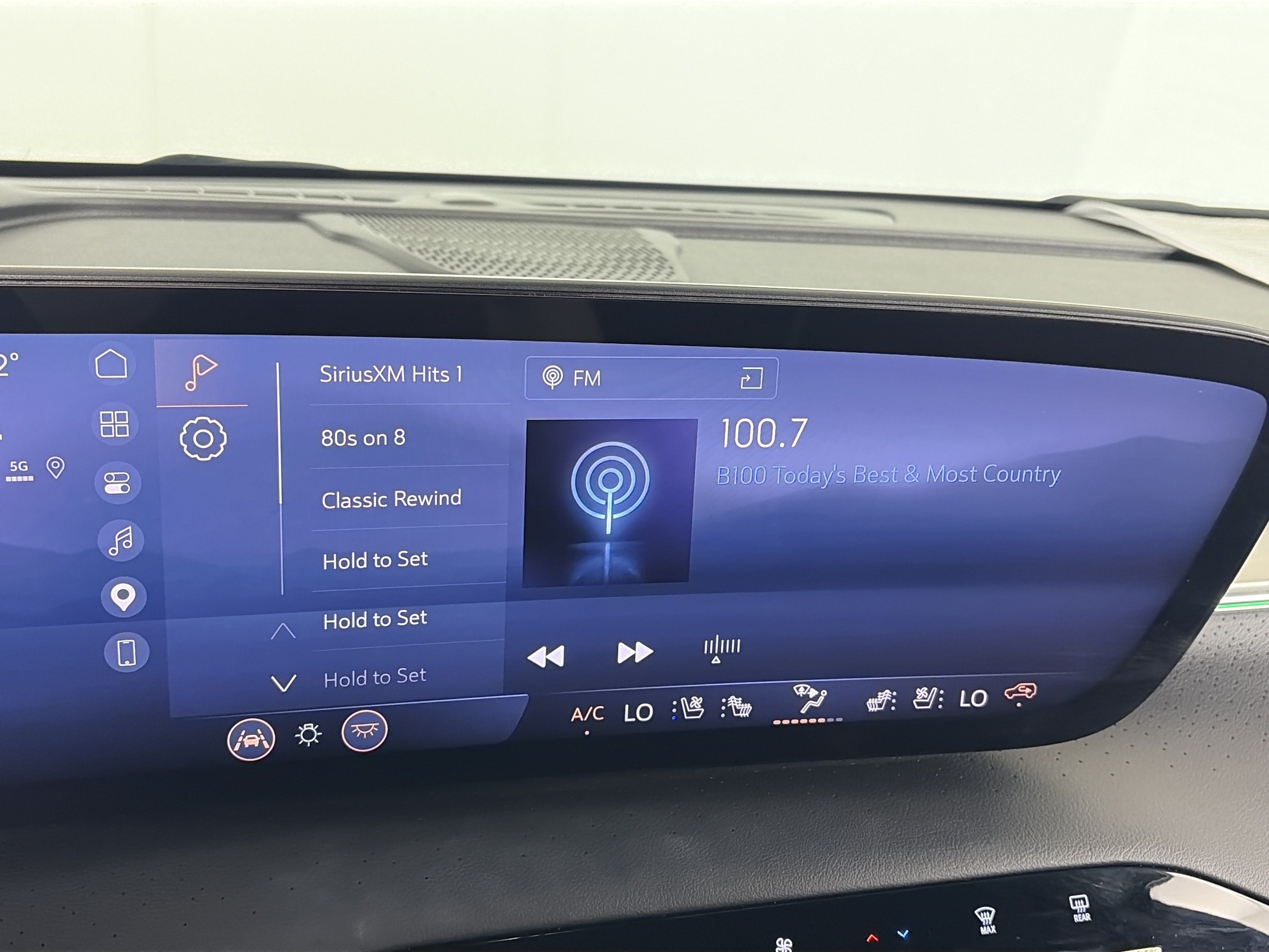 Certified 2026 Buick Enclave Avenir w/ Super Cruise Package AWD/4WD image 25
