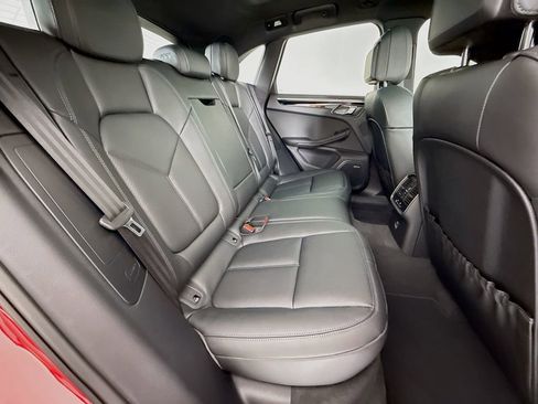 New 2026 Porsche Macan image 30