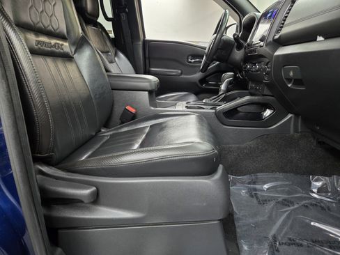 Used 2022 Nissan Frontier PRO-4X w/ Pro-4X Premium Package image 12