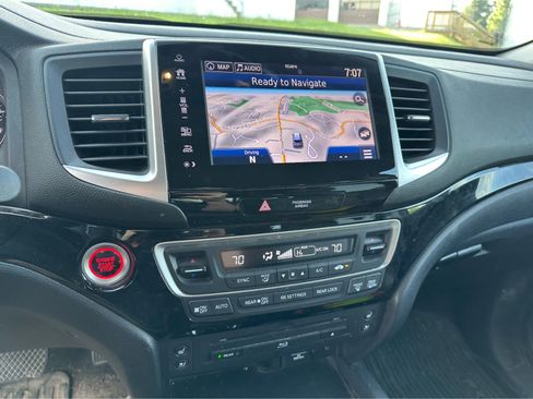 Used 2018 Honda Pilot Elite image 13