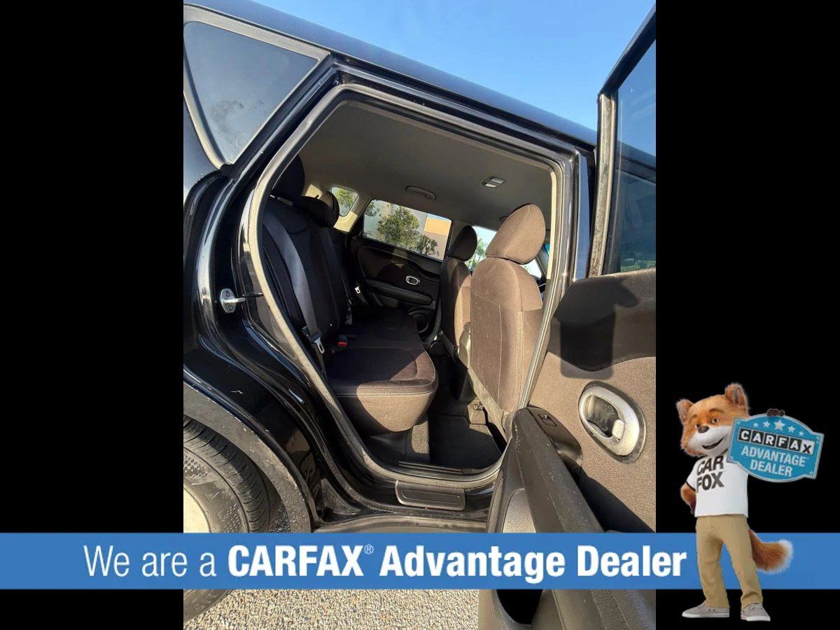 Used 2016 Kia Soul FWD image 16