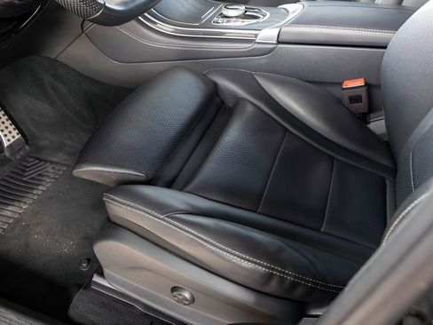 Used 2019 Mercedes-Benz GLC 300 image 43