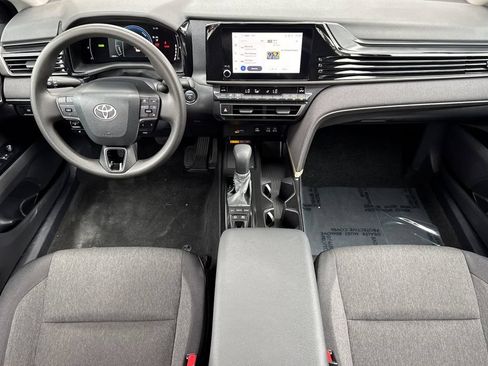 Used 2025 Toyota Camry LE w/ Convenience Package FWD image 12