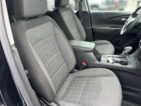 Used 2024 Chevrolet Equinox LT image 23