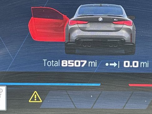 Used 2025 BMW M4 Coupe RWD image 31