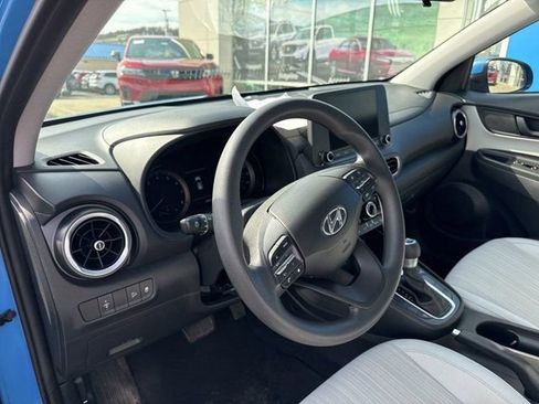 Used 2022 Hyundai Kona SEL AWD/4WD image 6