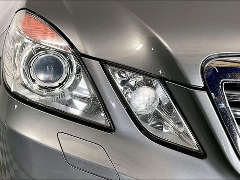 Used 2011 Mercedes-Benz E 350 4MATIC Wagon image 27