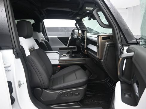 Used 2025 GMC Hummer EV 3X AWD/4WD image 29