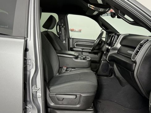 Used 2024 RAM 2500 Big Horn w/ Sport Appearance Package image 31