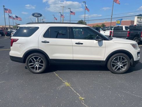 Used 2018 Ford Explorer Sport w/ Equipment Group 401A AWD/4WD image 4